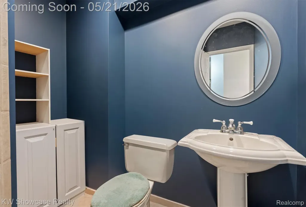 9650 Montgold Avenue White Lake Charter Township MI 48386