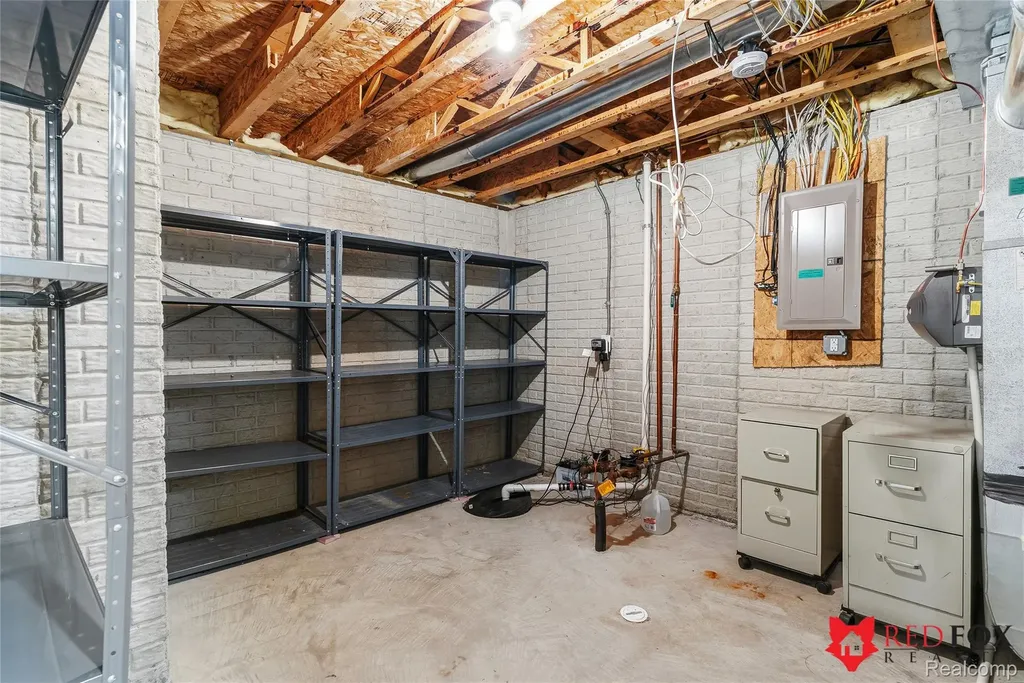 1199 Creek View Court Burton City MI 48509
