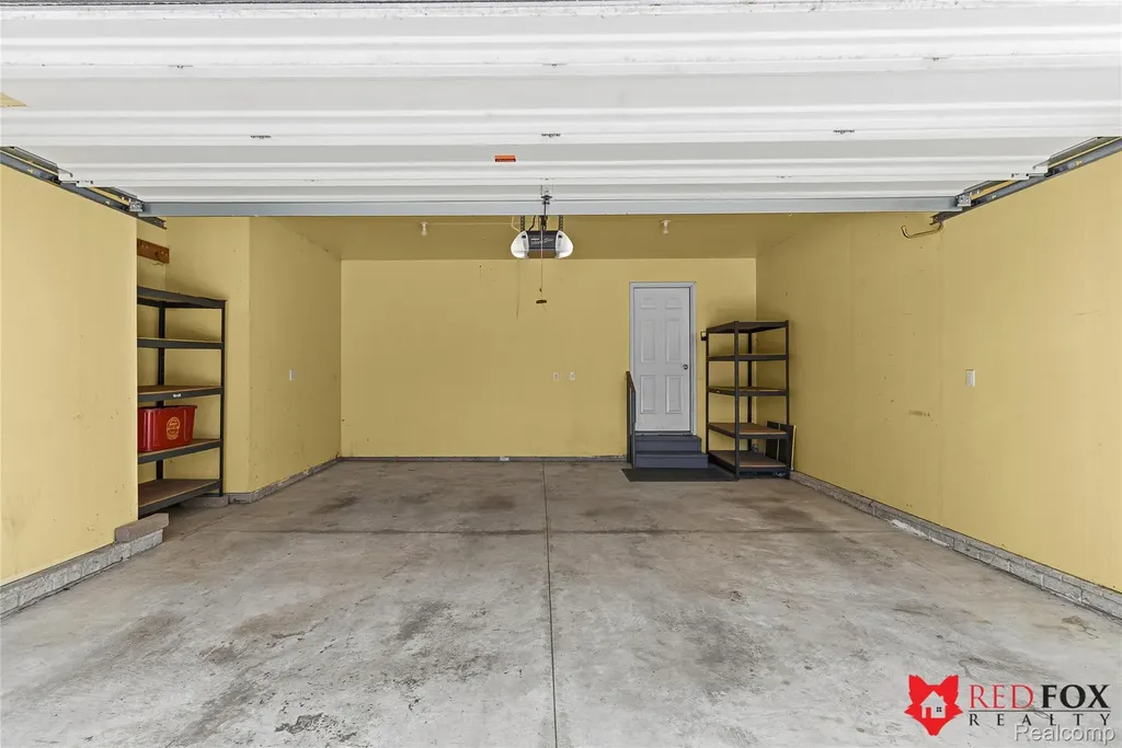 1199 Creek View Court Burton City MI 48509