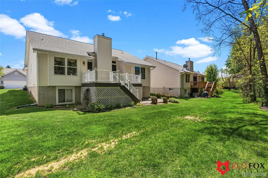 1199 Creek View Court Burton City MI 48509