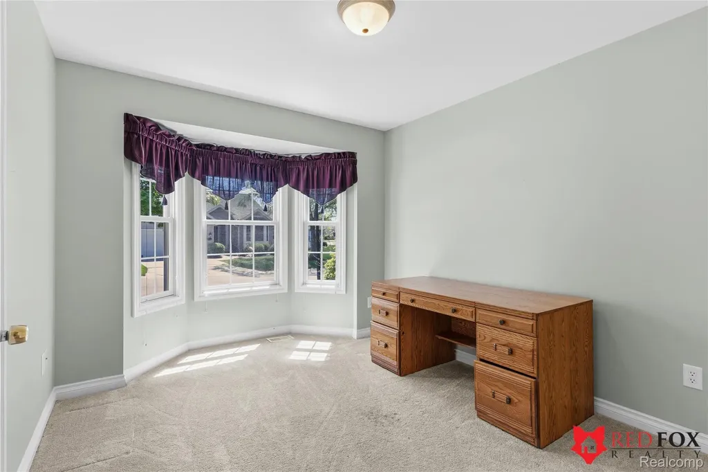 1199 Creek View Court Burton City MI 48509