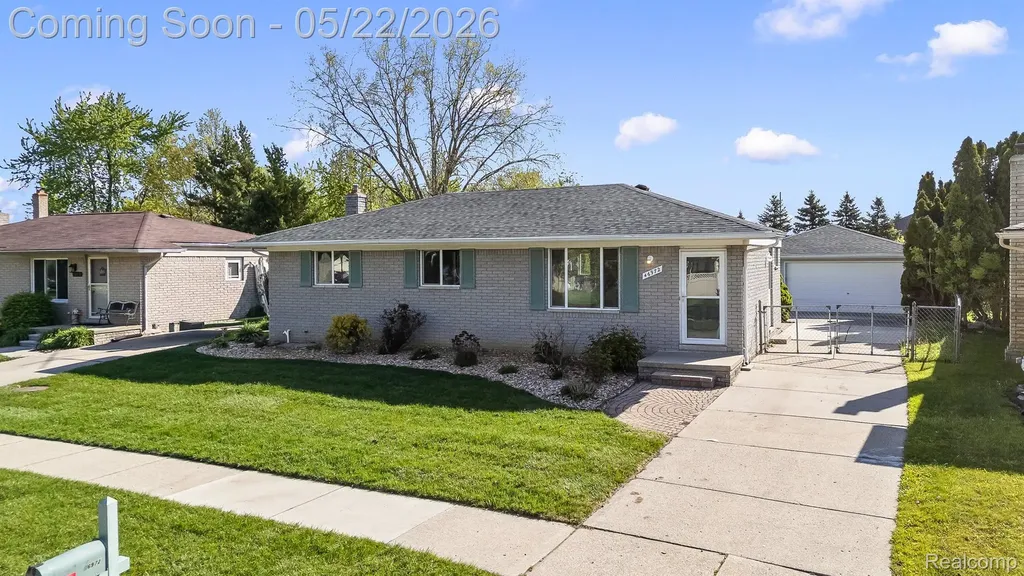 46972 Mckenna Drive Macomb Township MI 48044