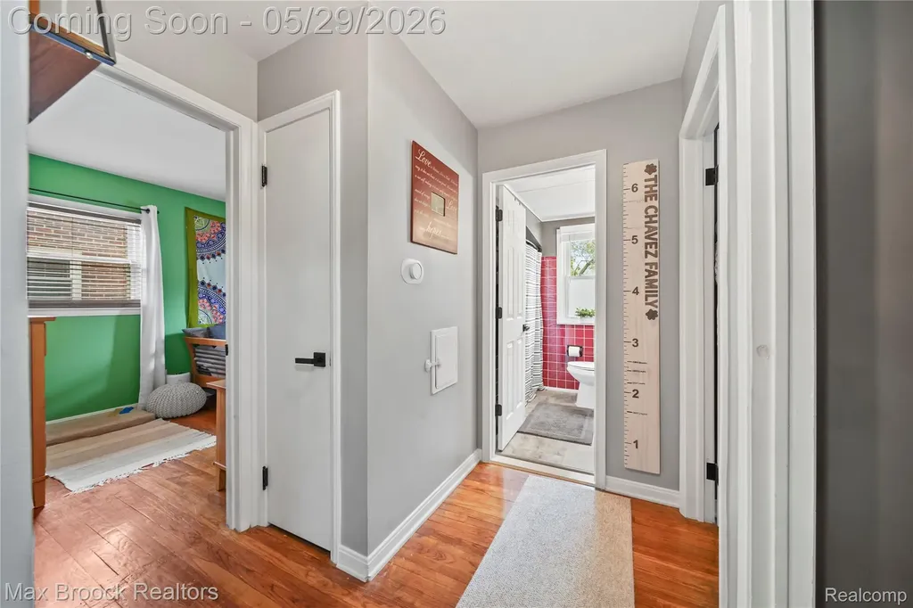 9301 Dixie Redford Charter Township MI 48239