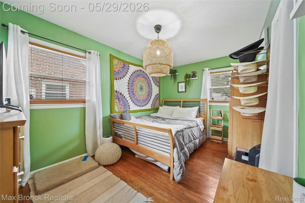 9301 Dixie Redford Charter Township MI 48239