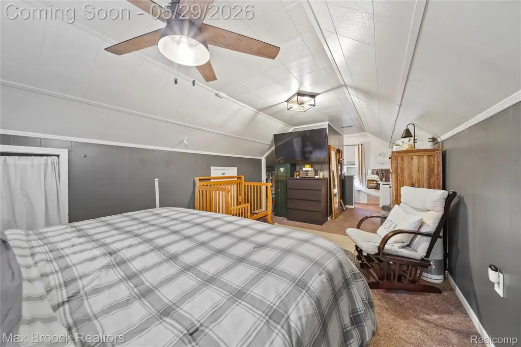 9301 Dixie Redford Charter Township MI 48239
