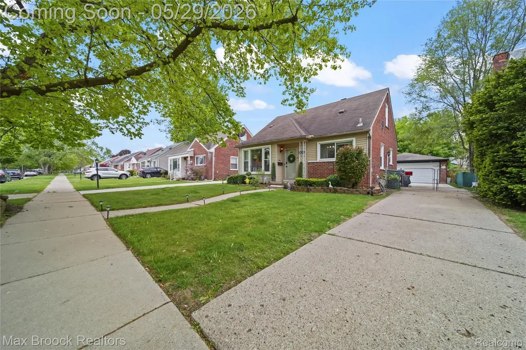 9301 Dixie Redford Charter Township MI 48239
