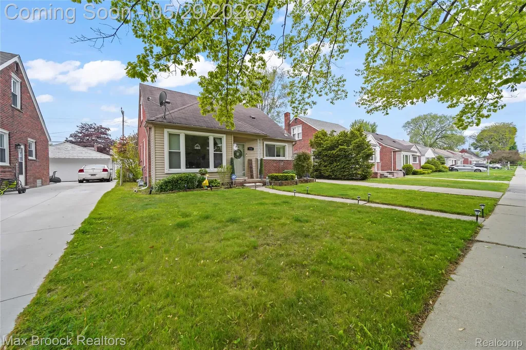9301 Dixie Redford Charter Township MI 48239