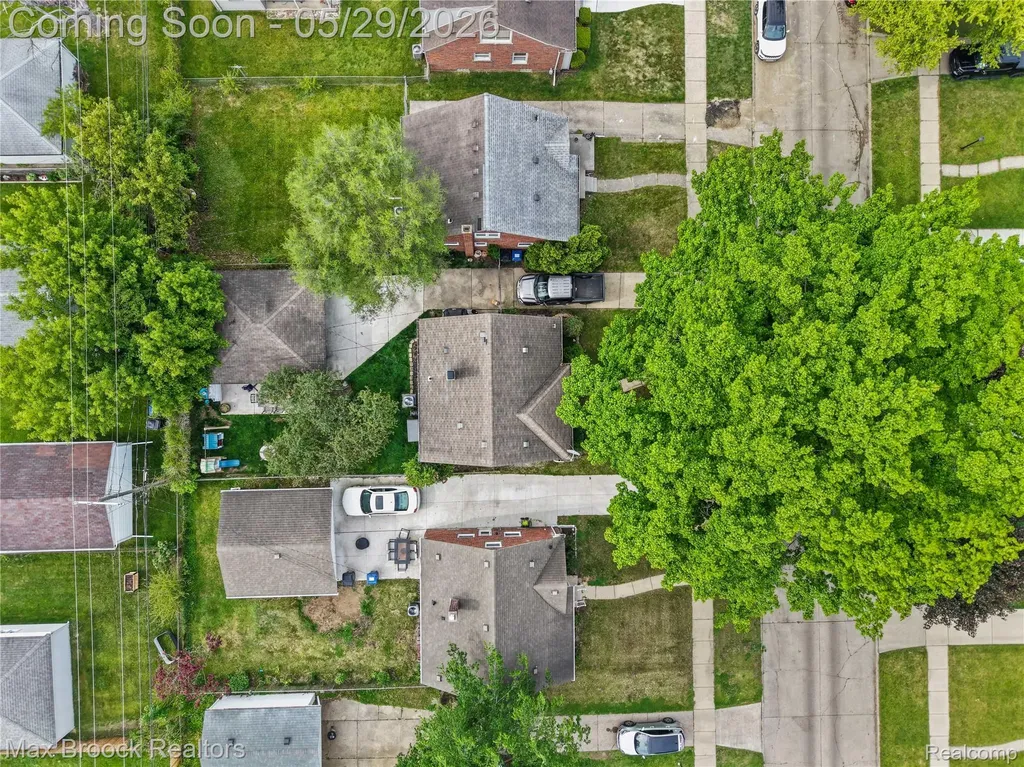 9301 Dixie Redford Charter Township MI 48239