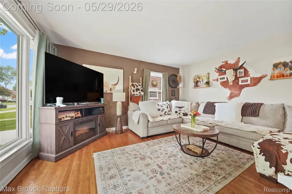 9301 Dixie Redford Charter Township MI 48239