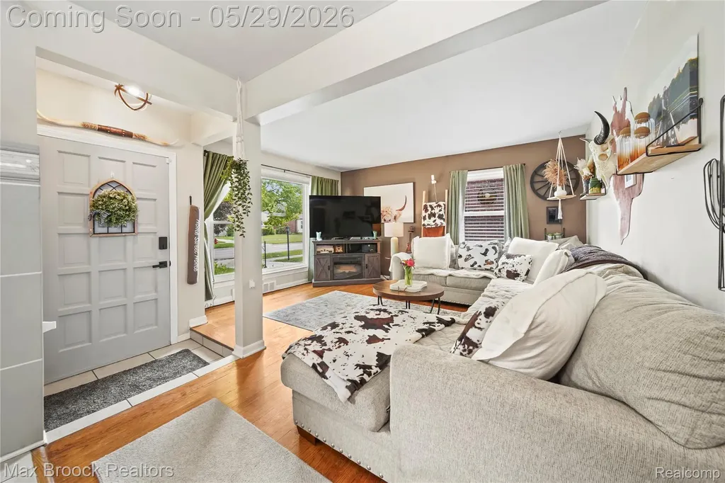 9301 Dixie Redford Charter Township MI 48239