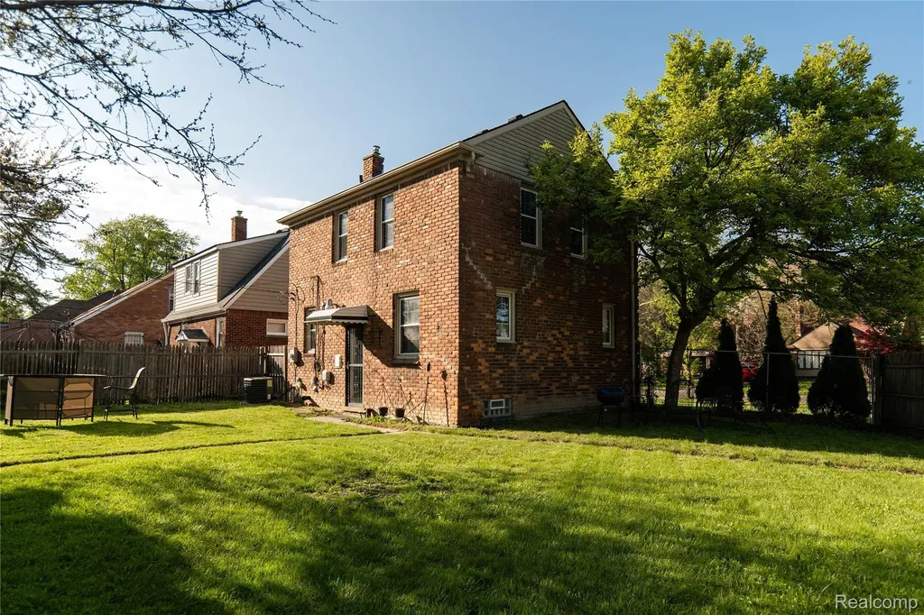 10301 Berkshire Street Detroit City MI 48224