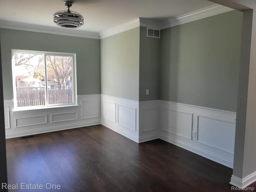 25 Florence Drive Troy City MI 48098