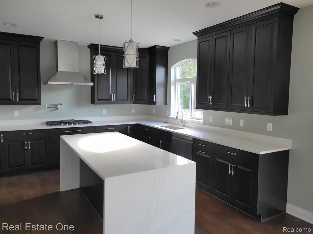 25 Florence Drive Troy City MI 48098