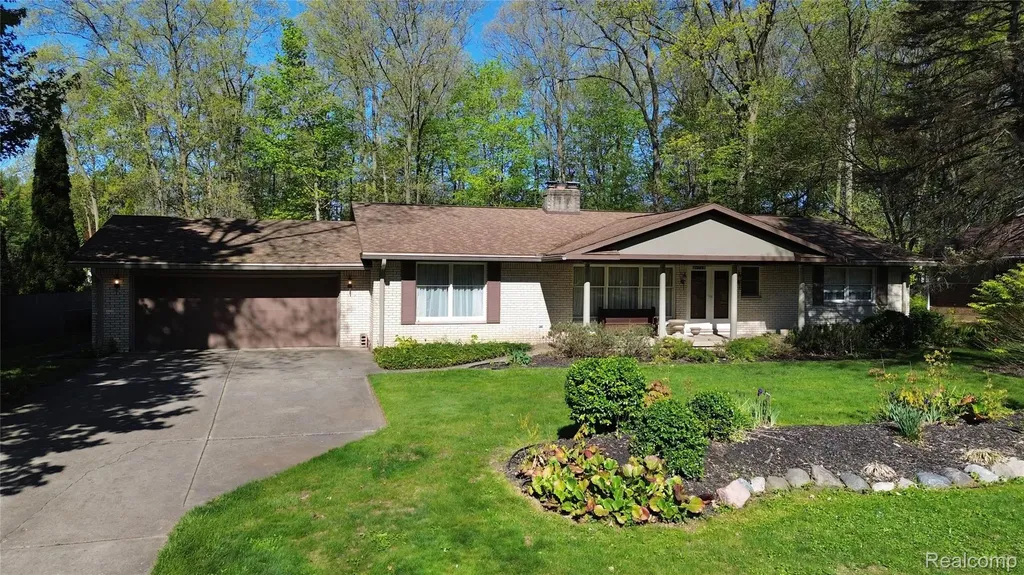 1349 Ox Yoke Drive Flint Charter Township MI 48532