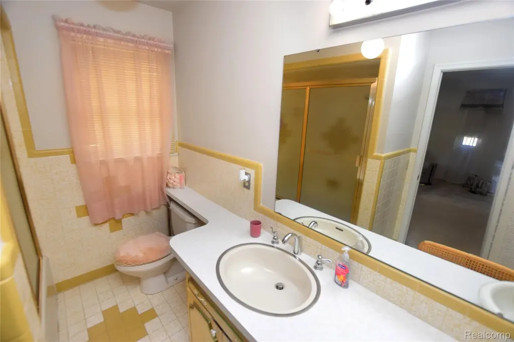 1349 Ox Yoke Drive Flint Charter Township MI 48532