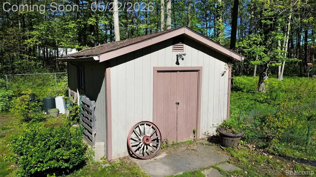1349 Ox Yoke Drive Flint Charter Township MI 48532