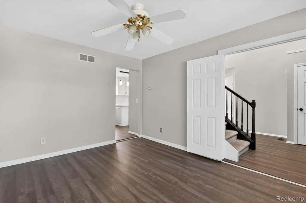 4642 Pond Run Canton Charter Township MI 48188