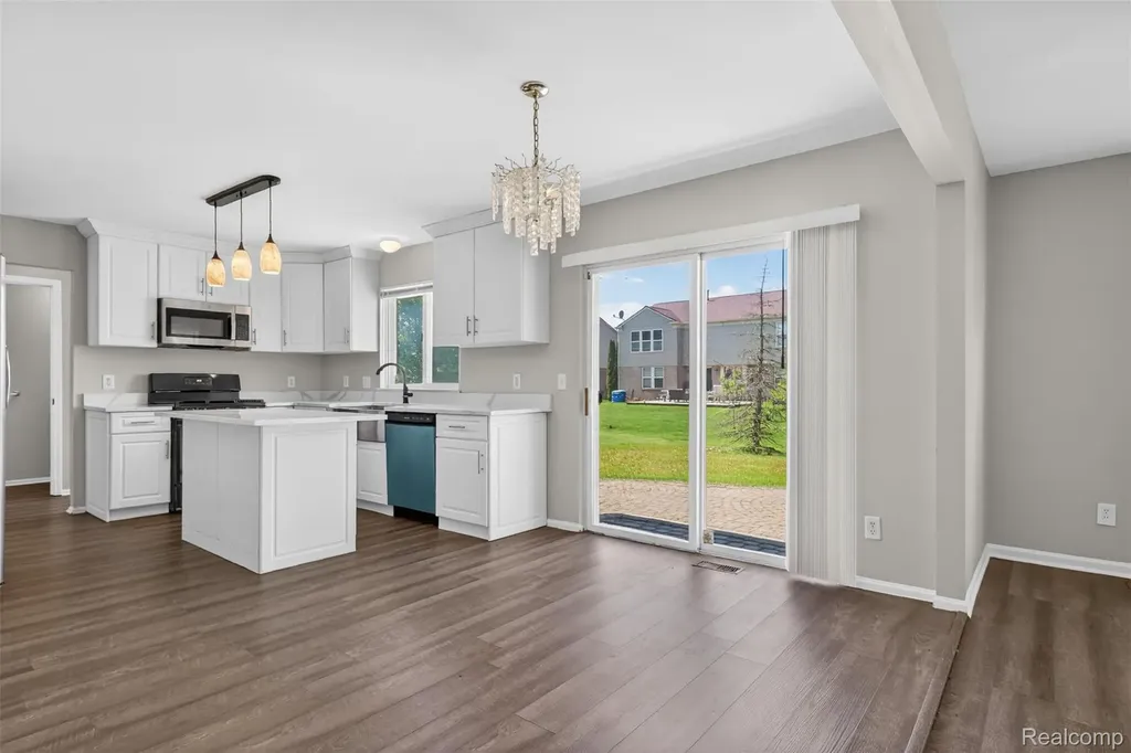4642 Pond Run Canton Charter Township MI 48188