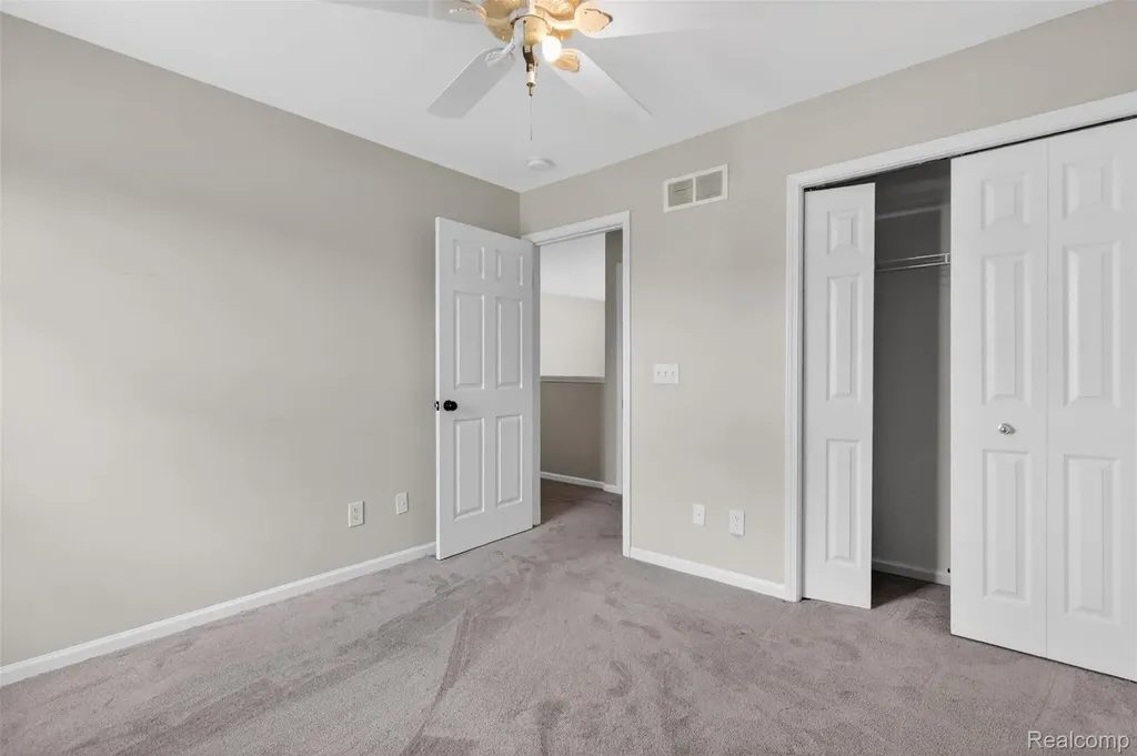 4642 Pond Run Canton Charter Township MI 48188