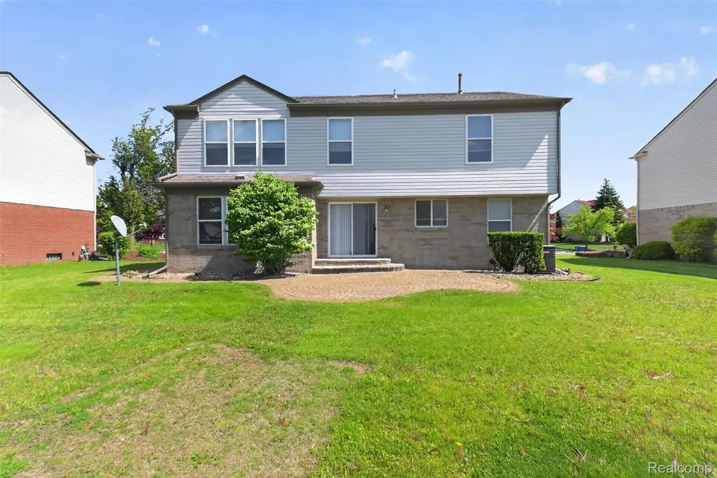 4642 Pond Run Canton Charter Township MI 48188