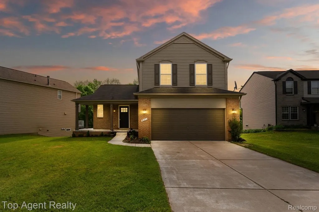 907 Deer Valley Road Holly Township MI 48442