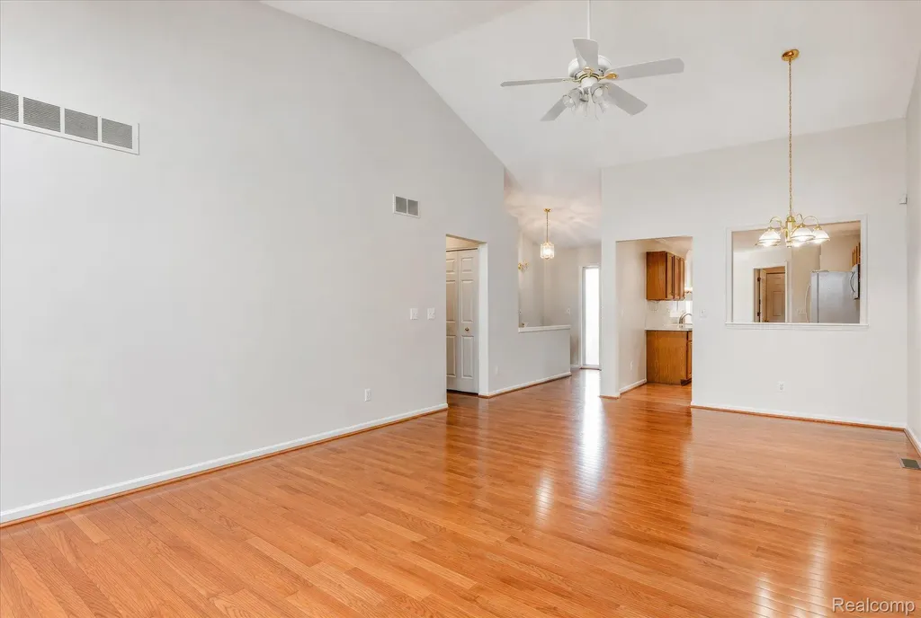 13518 Highland Circle Sterling Heights City MI 48312