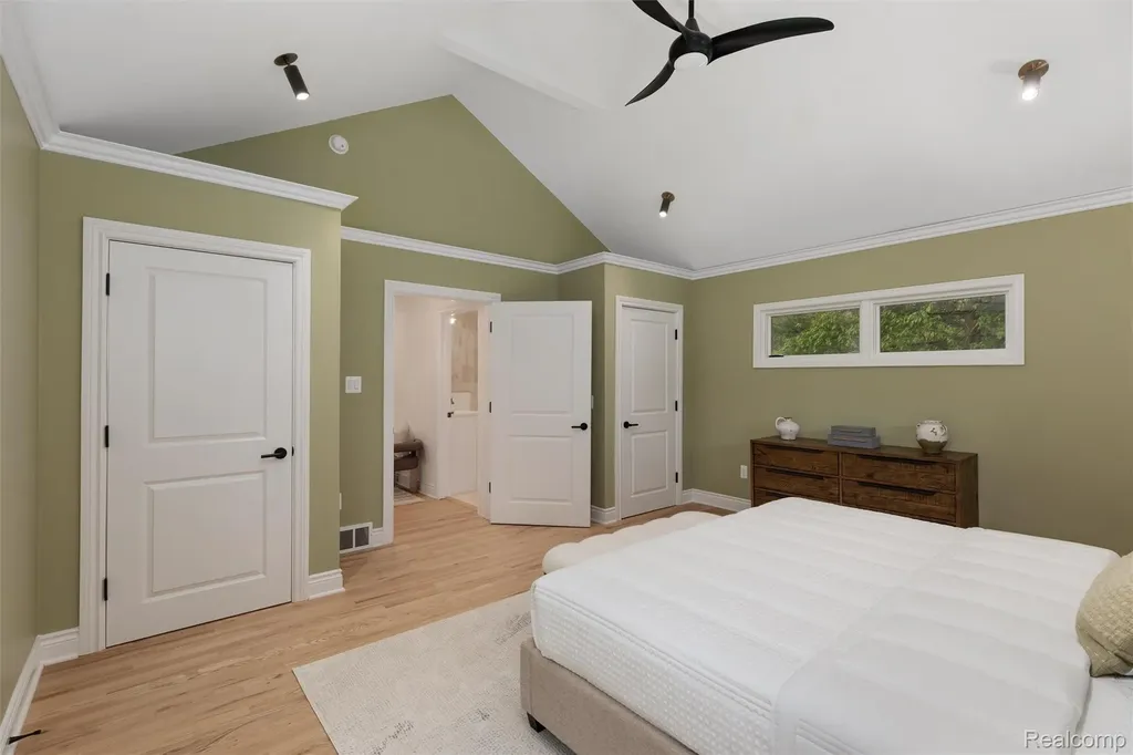 30360 Kincardine Road Franklin Village MI 48025