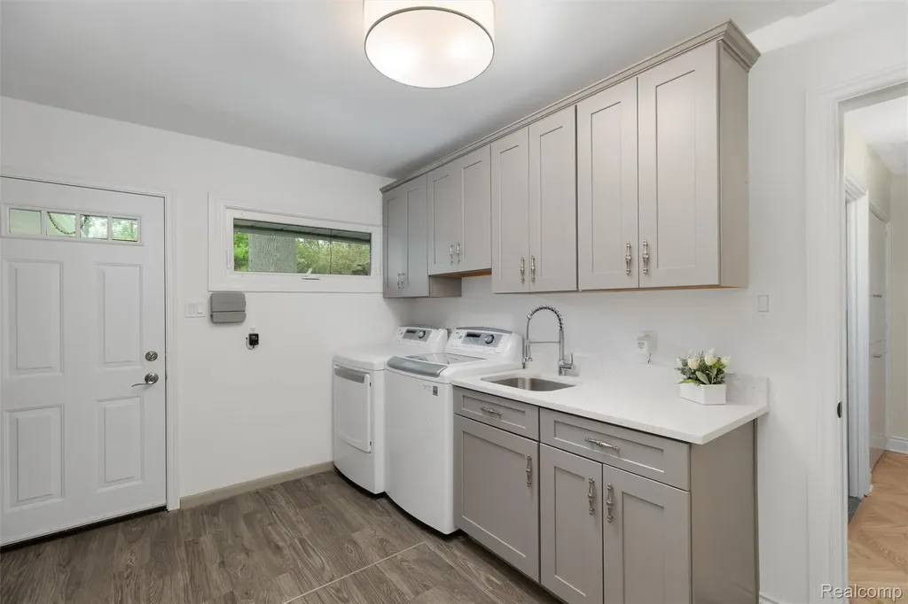 30360 Kincardine Road Franklin Village MI 48025