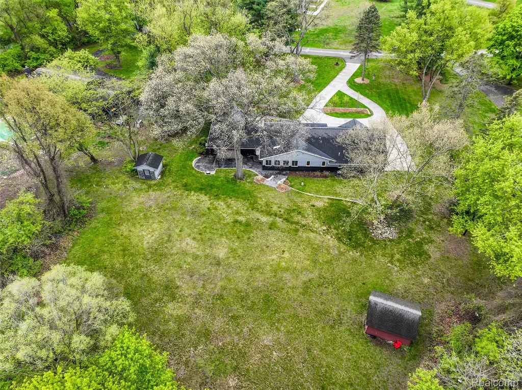 30360 Kincardine Road Franklin Village MI 48025