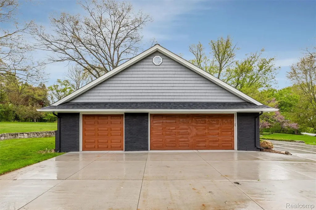 30360 Kincardine Road Franklin Village MI 48025