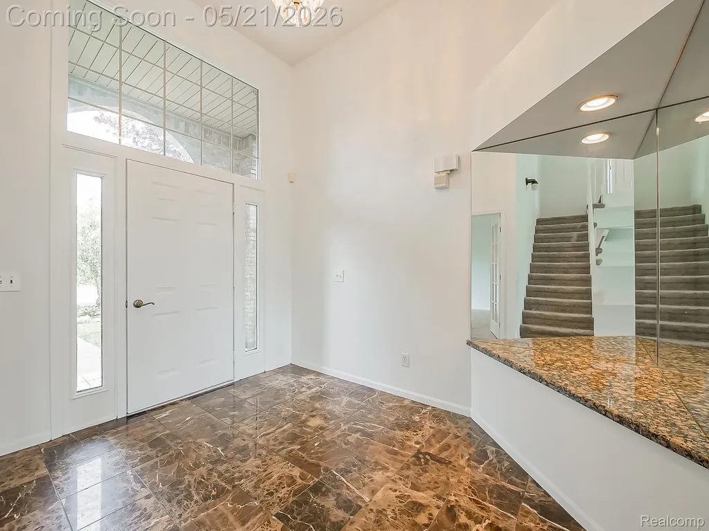 14001 Wayford Run Shelby Charter Township MI 48315