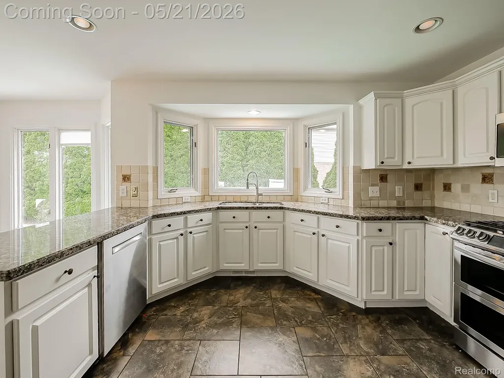 14001 Wayford Run Shelby Charter Township MI 48315