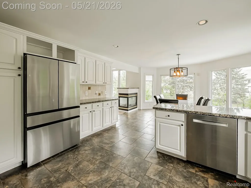 14001 Wayford Run Shelby Charter Township MI 48315