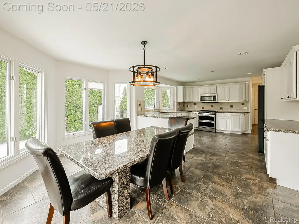 14001 Wayford Run Shelby Charter Township MI 48315