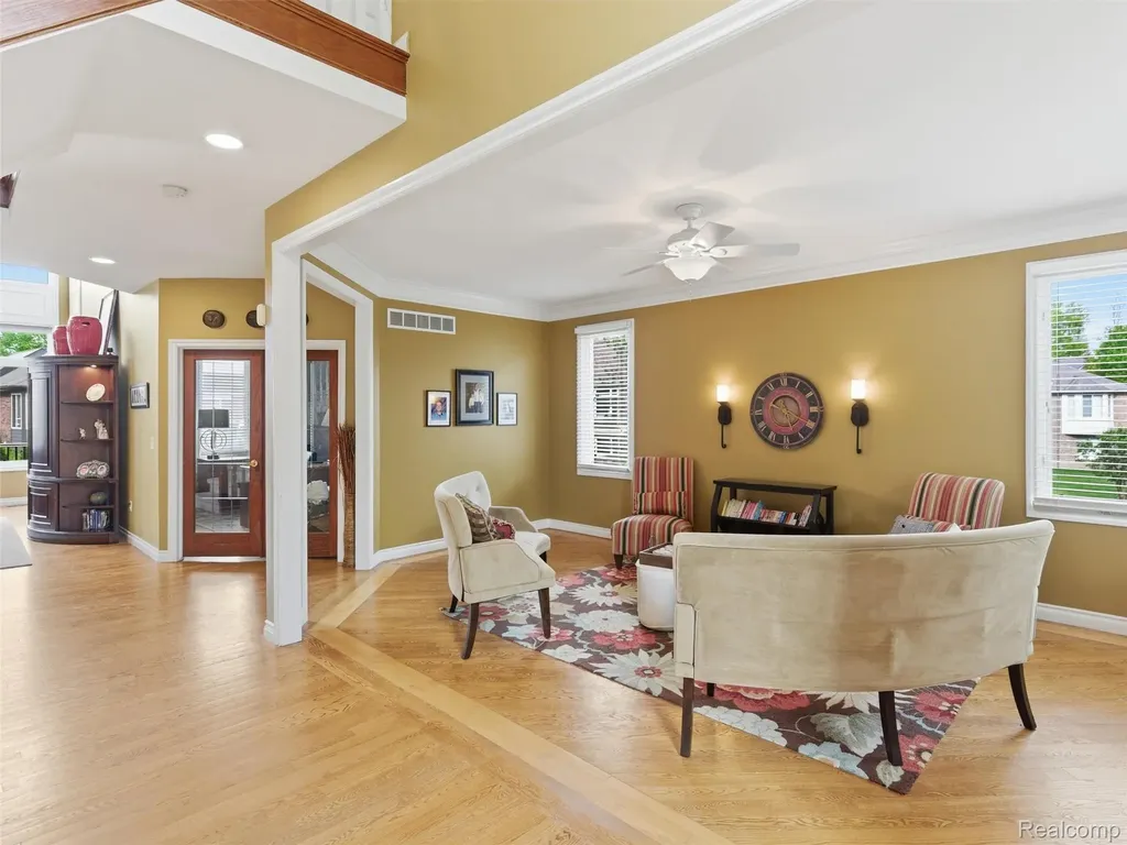 7305 Acadia Court Washington Township MI 48095