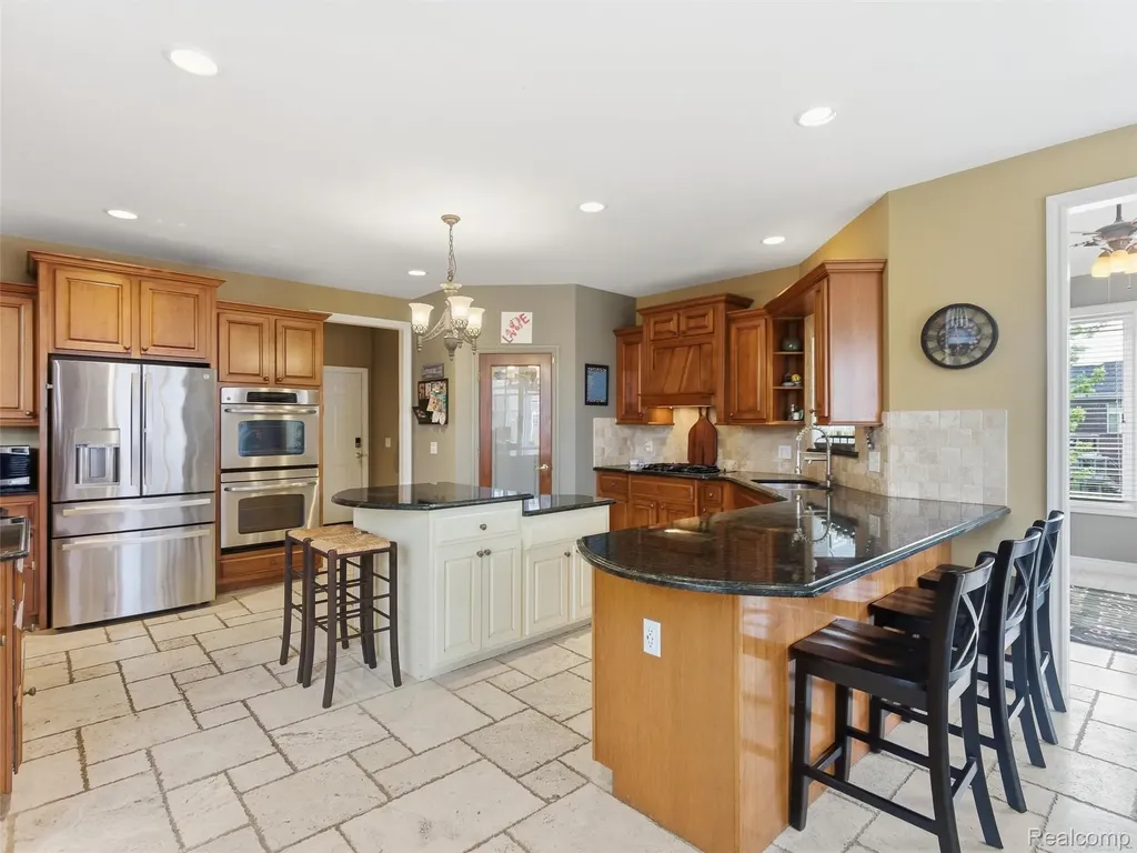 7305 Acadia Court Washington Township MI 48095