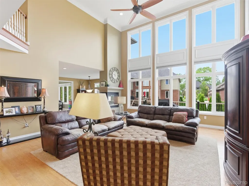 7305 Acadia Court Washington Township MI 48095