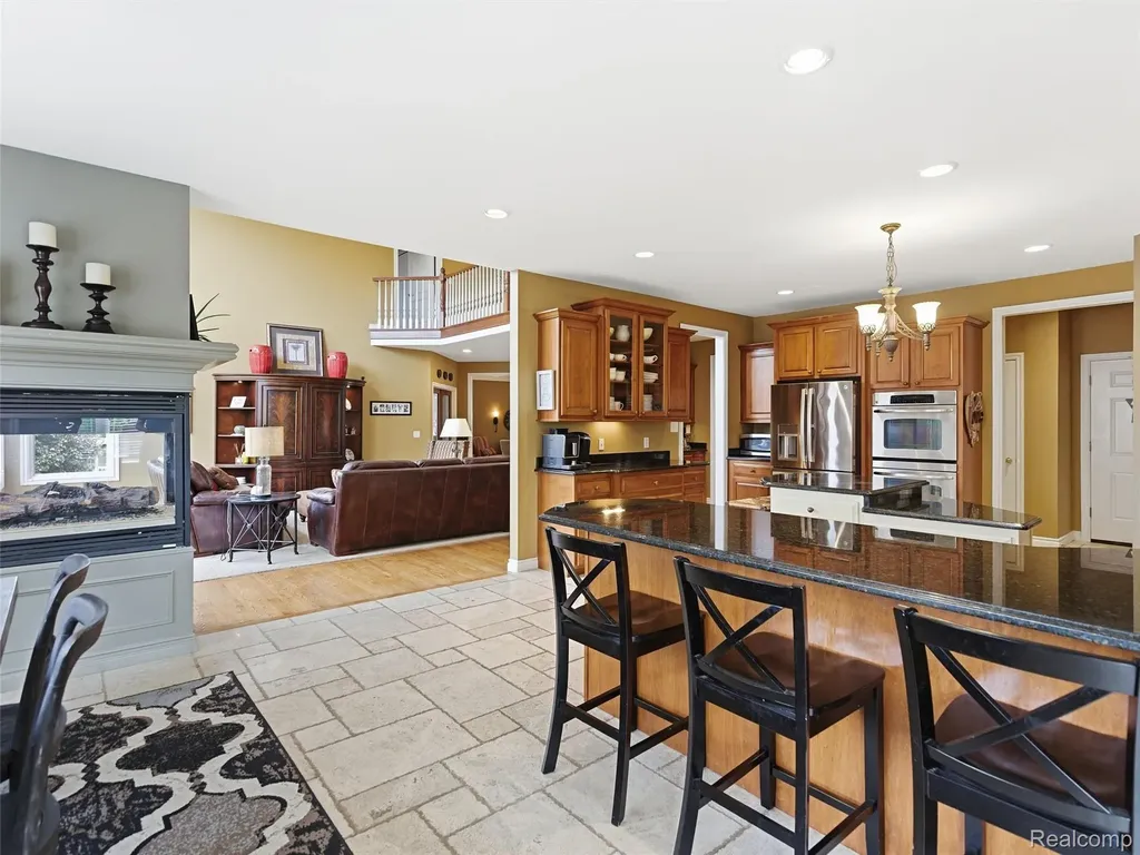 7305 Acadia Court Washington Township MI 48095