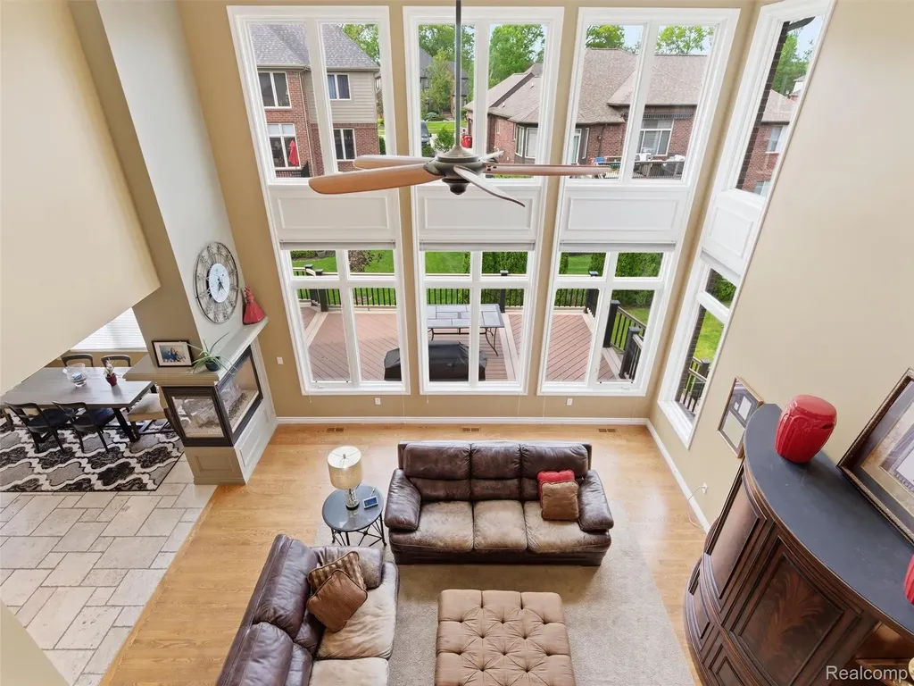 7305 Acadia Court Washington Township MI 48095