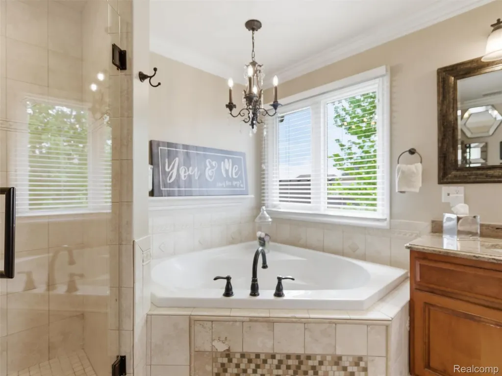7305 Acadia Court Washington Township MI 48095