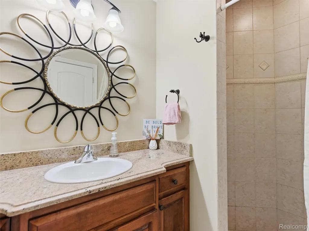 7305 Acadia Court Washington Township MI 48095