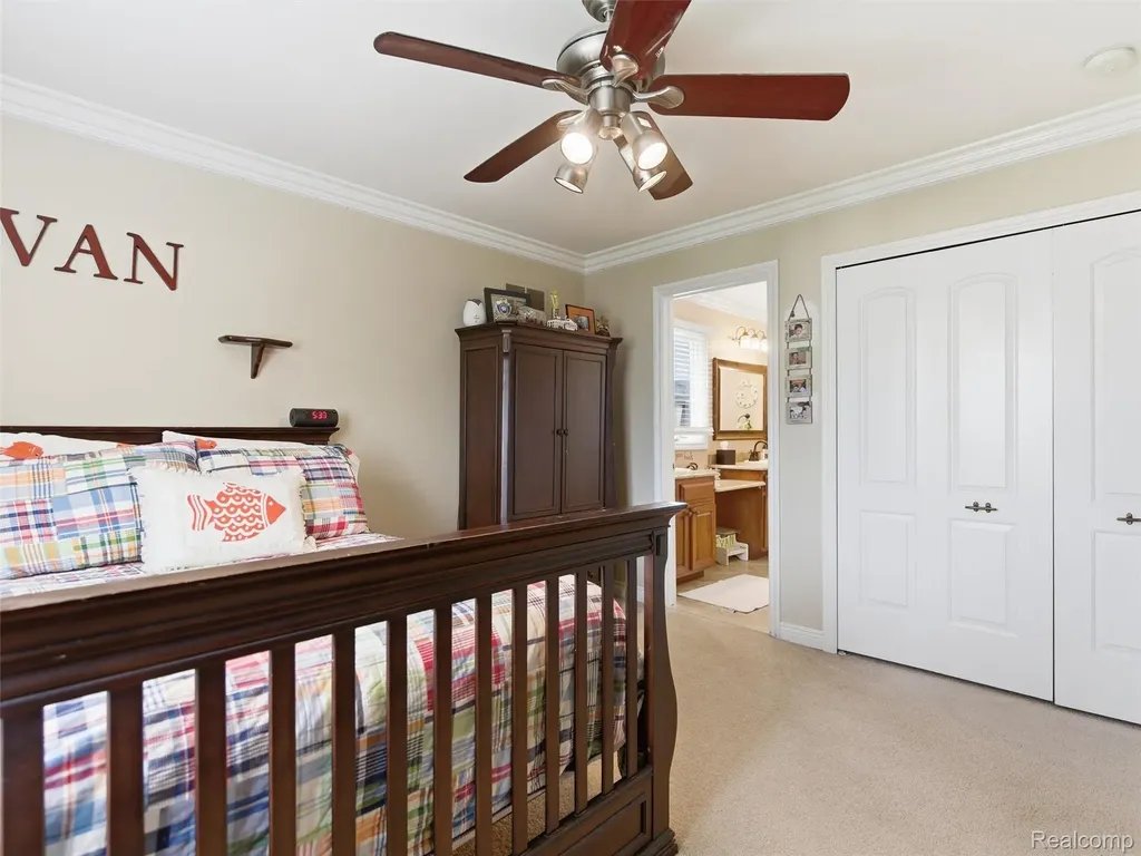 7305 Acadia Court Washington Township MI 48095