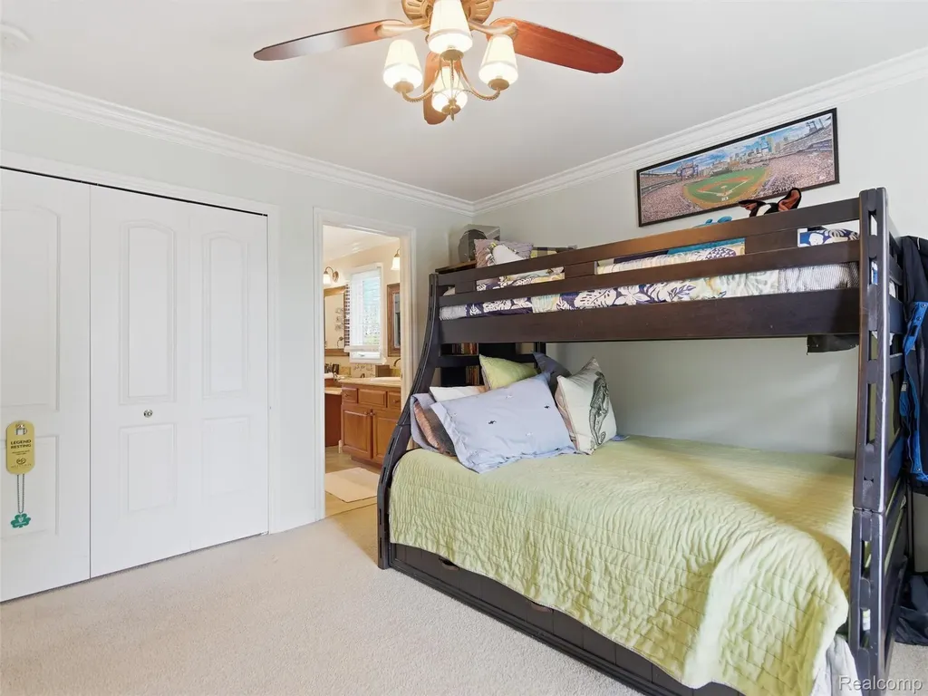 7305 Acadia Court Washington Township MI 48095
