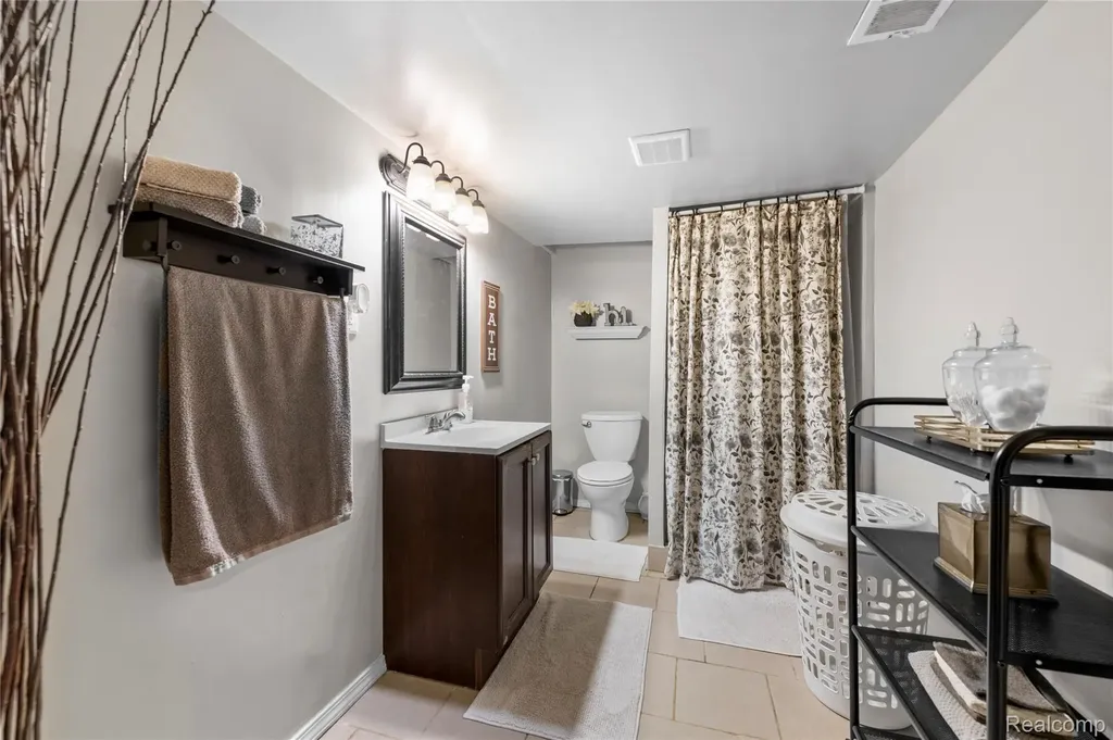 1051 Wellington Court Canton Charter Township MI 48187