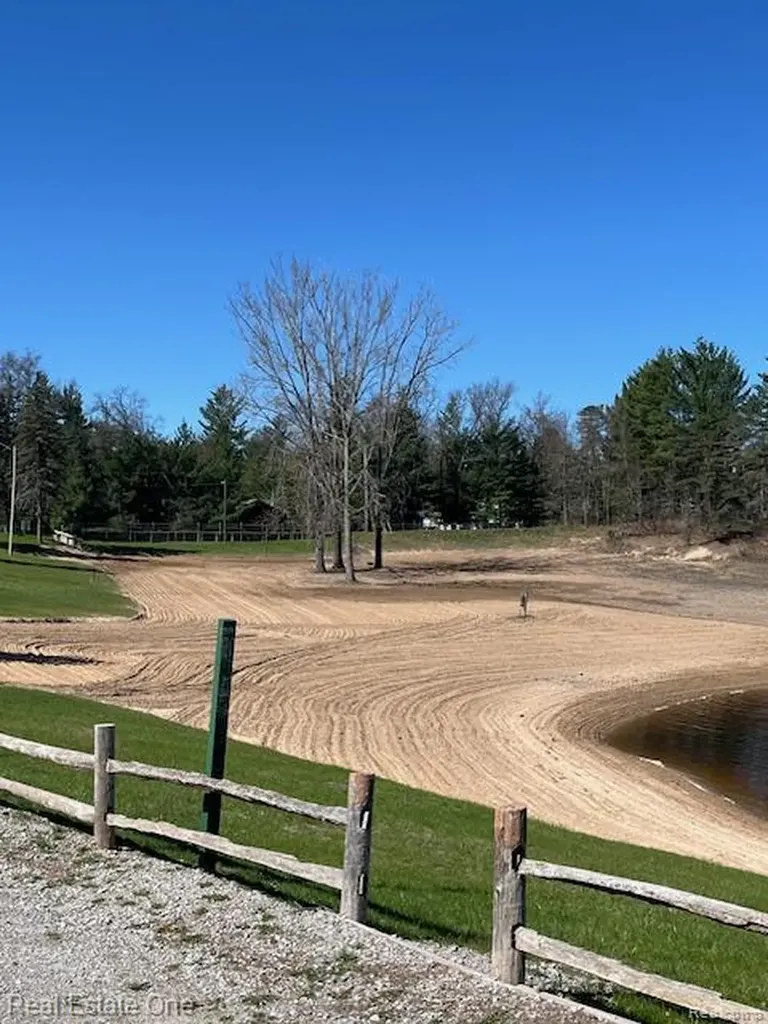 0 S. Forest Lake Drive Moffatt Township MI 48610