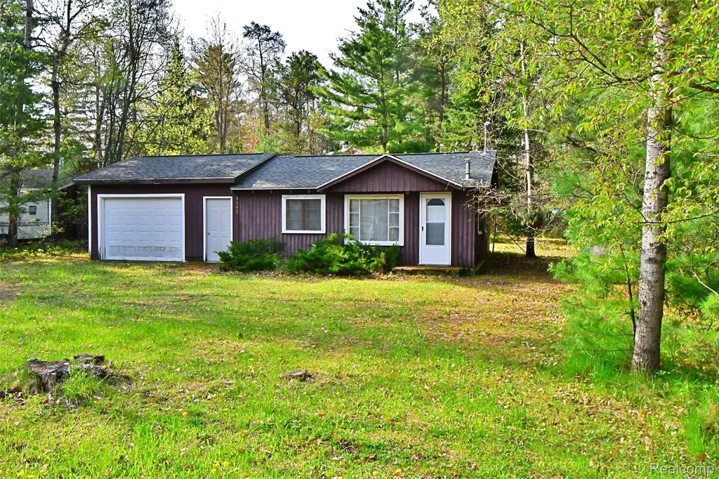 9340 Diamond Drive Richfield Township MI 48656