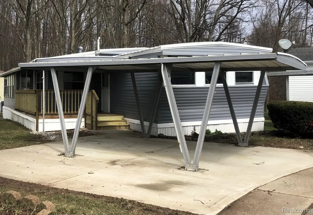 612 Holly Court Jonesville City MI 49250