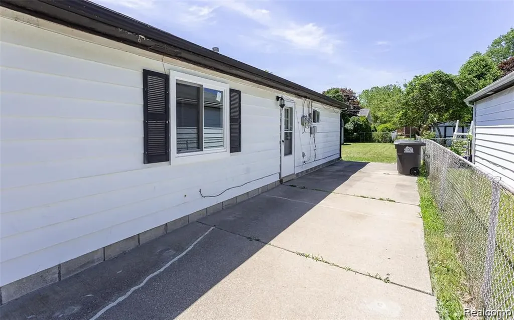 14390 Gage Street Taylor City MI 48180