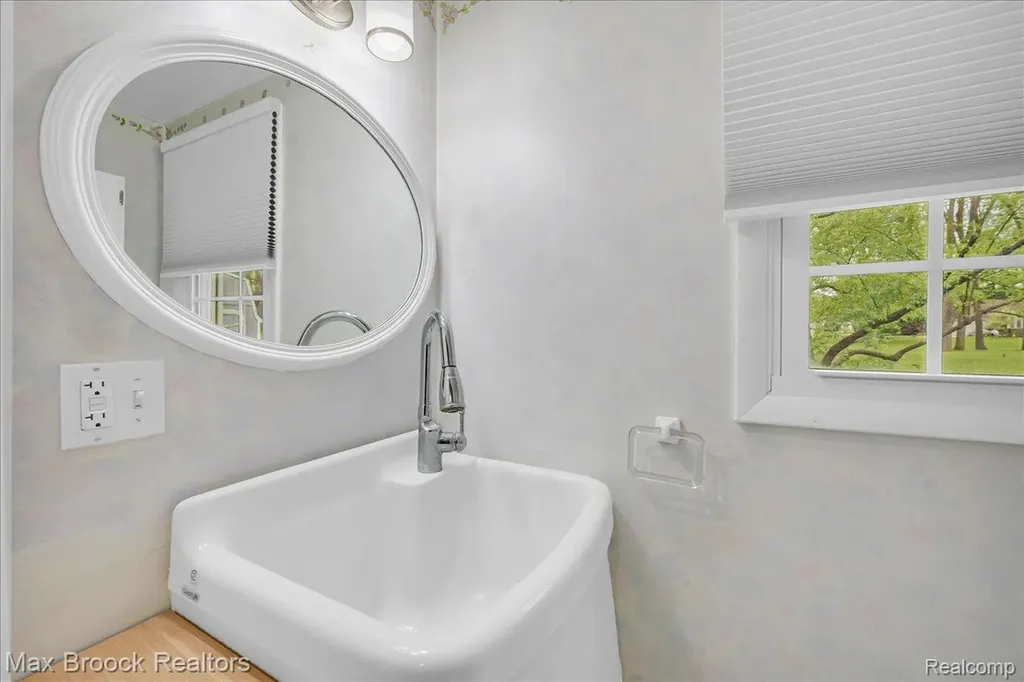 9580 Andersonville Road Independence Charter Township MI 48346