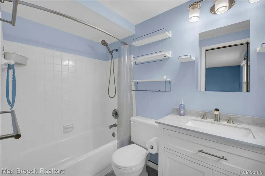 9580 Andersonville Road Independence Charter Township MI 48346